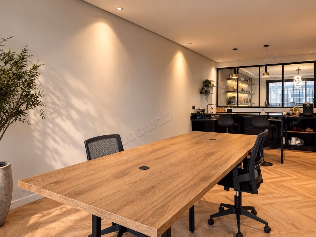 Ufficio professionale di alta qualità arredato