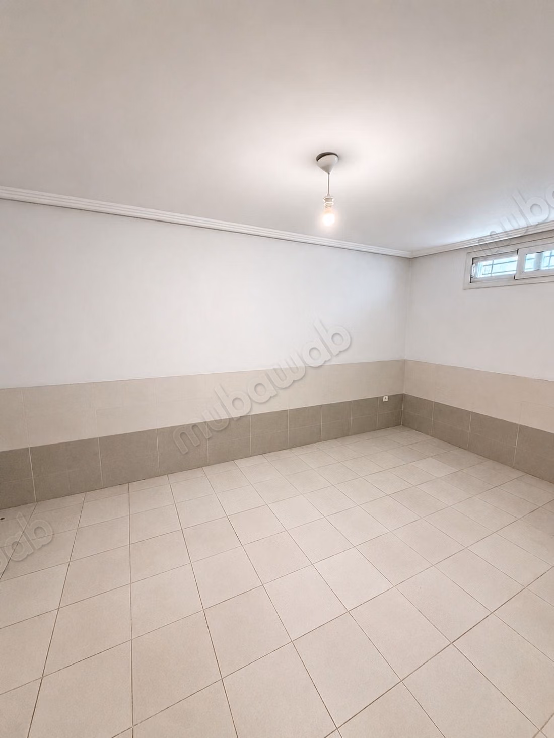 Villa de luxe à louer à Ain Diab Extension. 5 chambres. Double vitrage et chauffage central