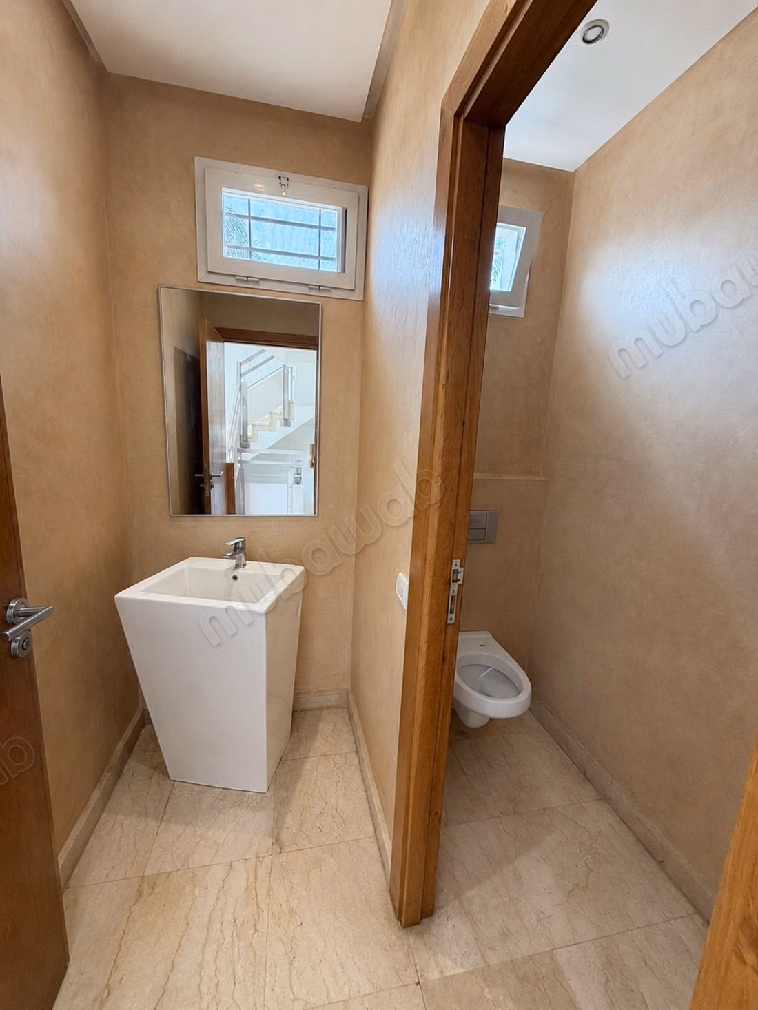 Villa de luxe à louer à Ain Diab Extension. 5 chambres. Double vitrage et chauffage central