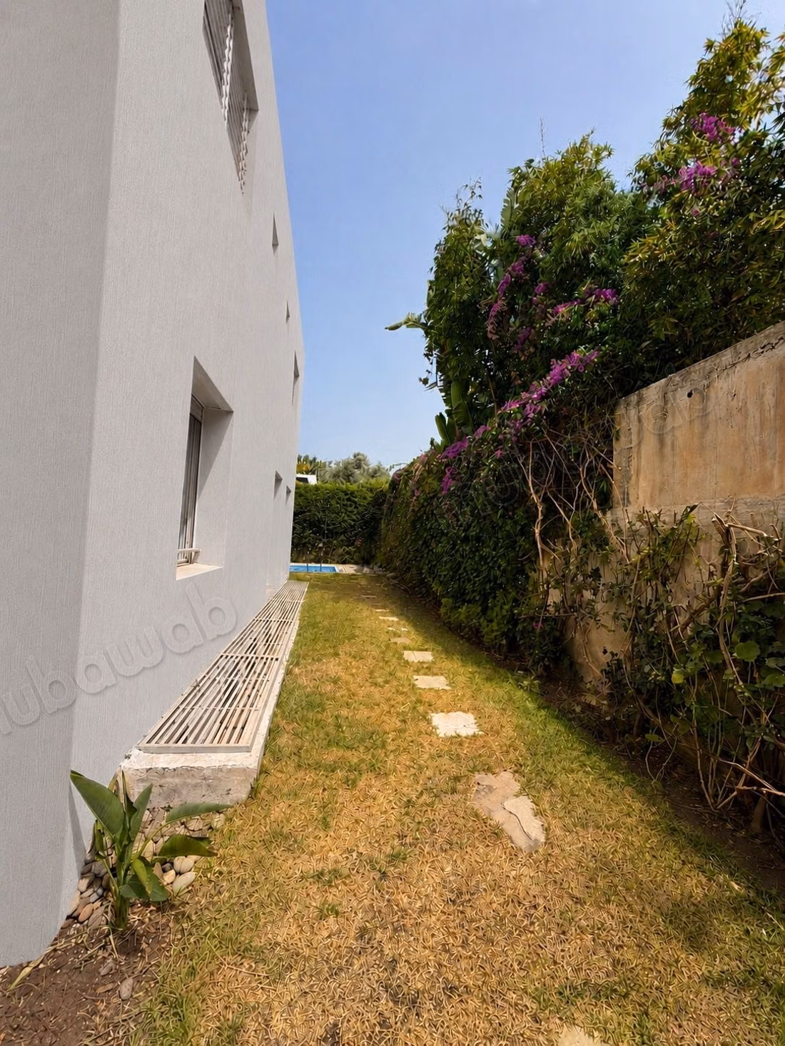 Villa de luxe à louer à Ain Diab Extension. 5 chambres. Double vitrage et chauffage central