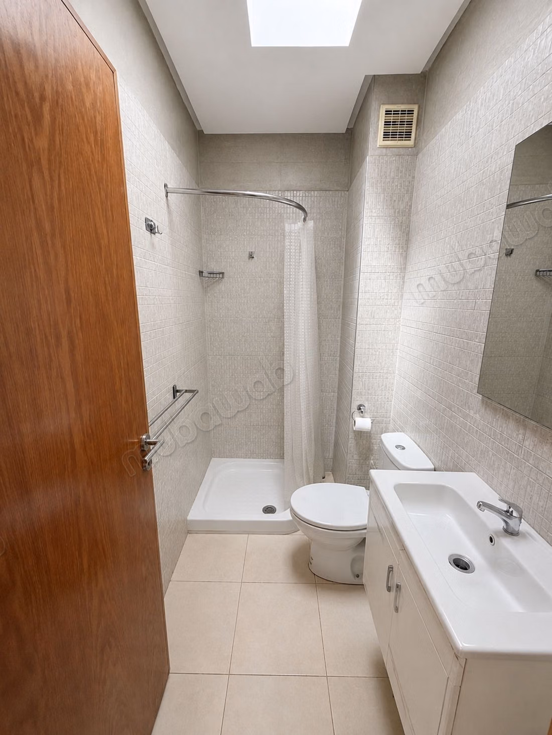 Villa de luxe à louer à Ain Diab Extension. 5 chambres. Double vitrage et chauffage central