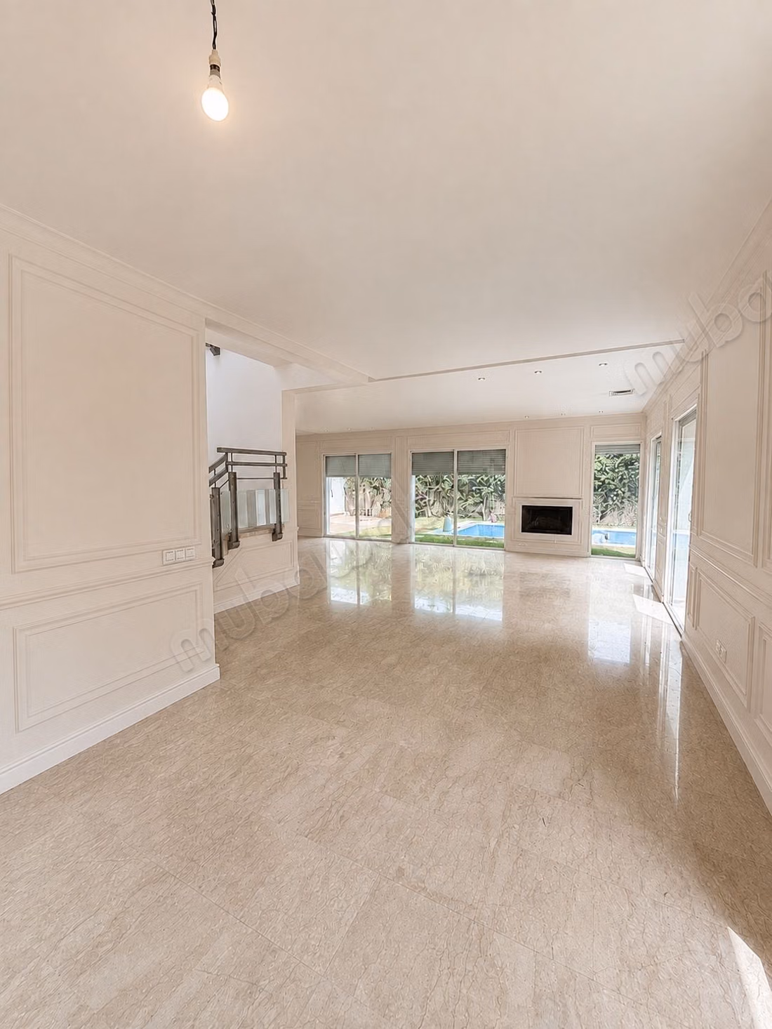 Villa de luxe à louer à Ain Diab Extension. 5 chambres. Double vitrage et chauffage central