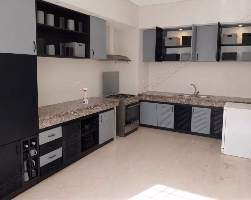 Villa de luxe à louer à Ain Diab Extension. 5 chambres. Double vitrage et chauffage central