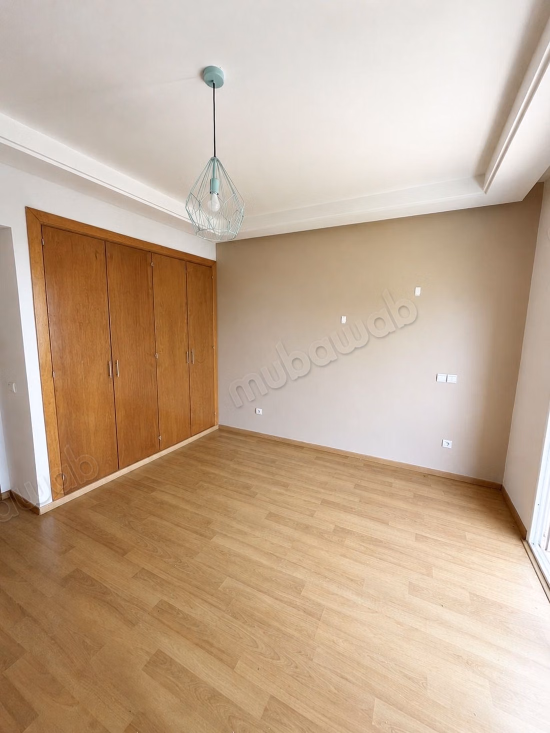 Villa de luxe à louer à Ain Diab Extension. 5 chambres. Double vitrage et chauffage central