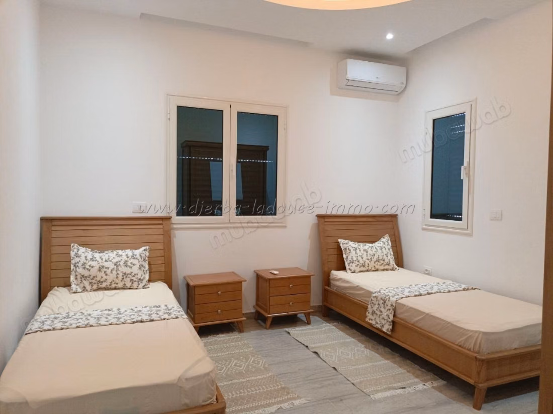 Location annuelle belle maison S3 à Ghizen