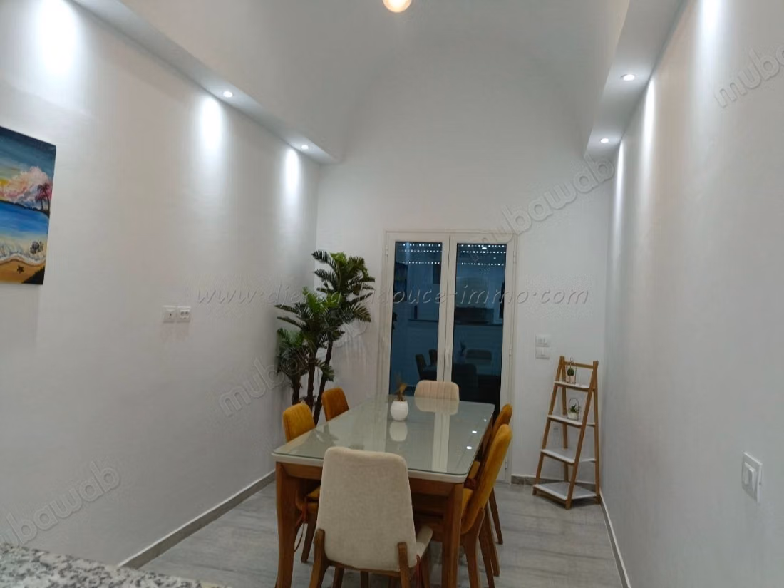 Location annuelle belle maison S3 à Ghizen