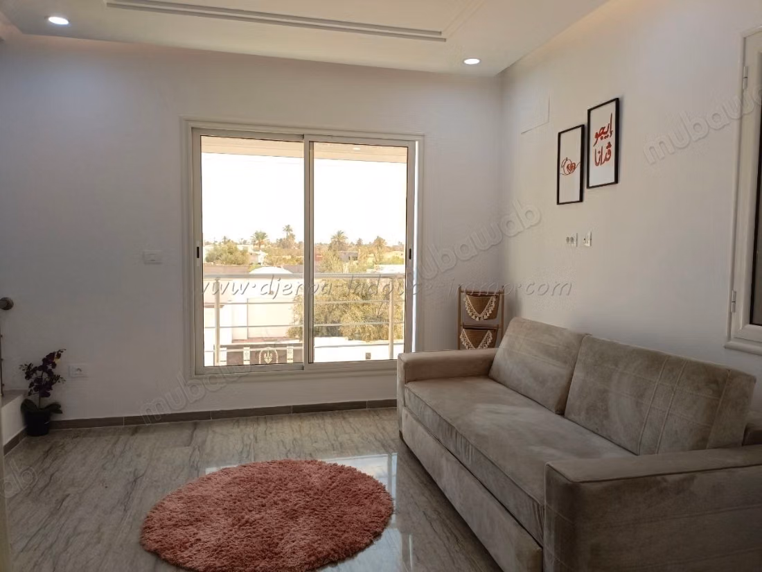 Location annuelle belle maison S3 à Ghizen