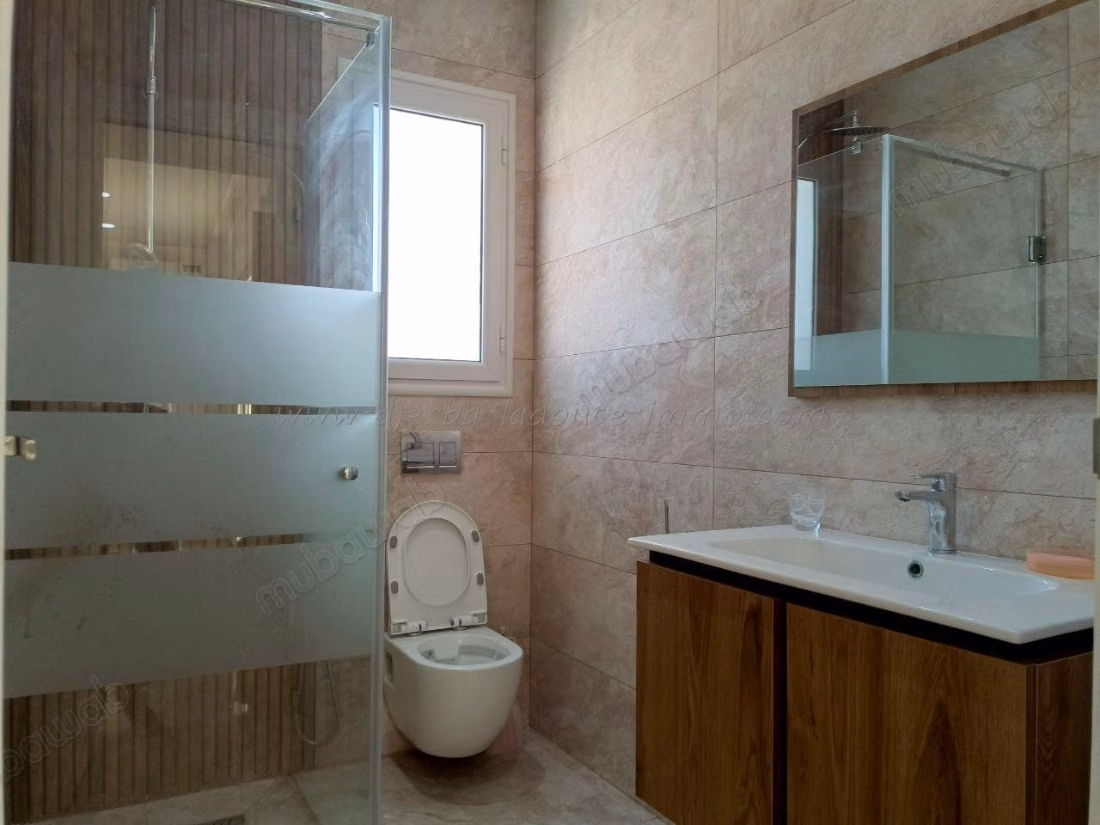 Location annuelle belle maison S3 à Ghizen