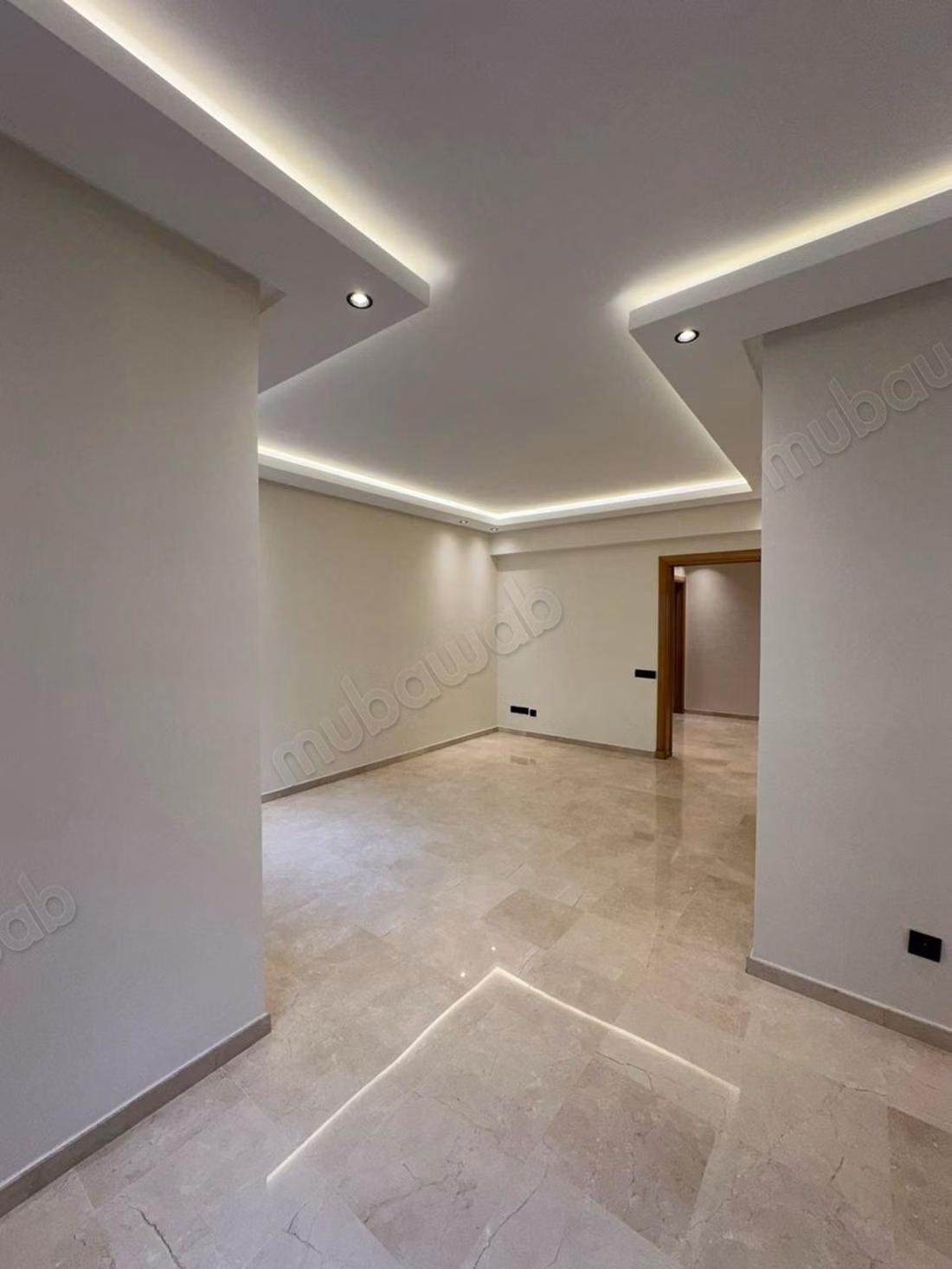 Appartement vide 3 chambres à Racine