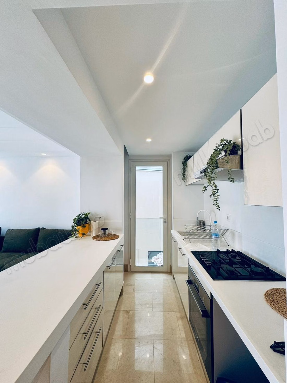 Studio meublé à CFC