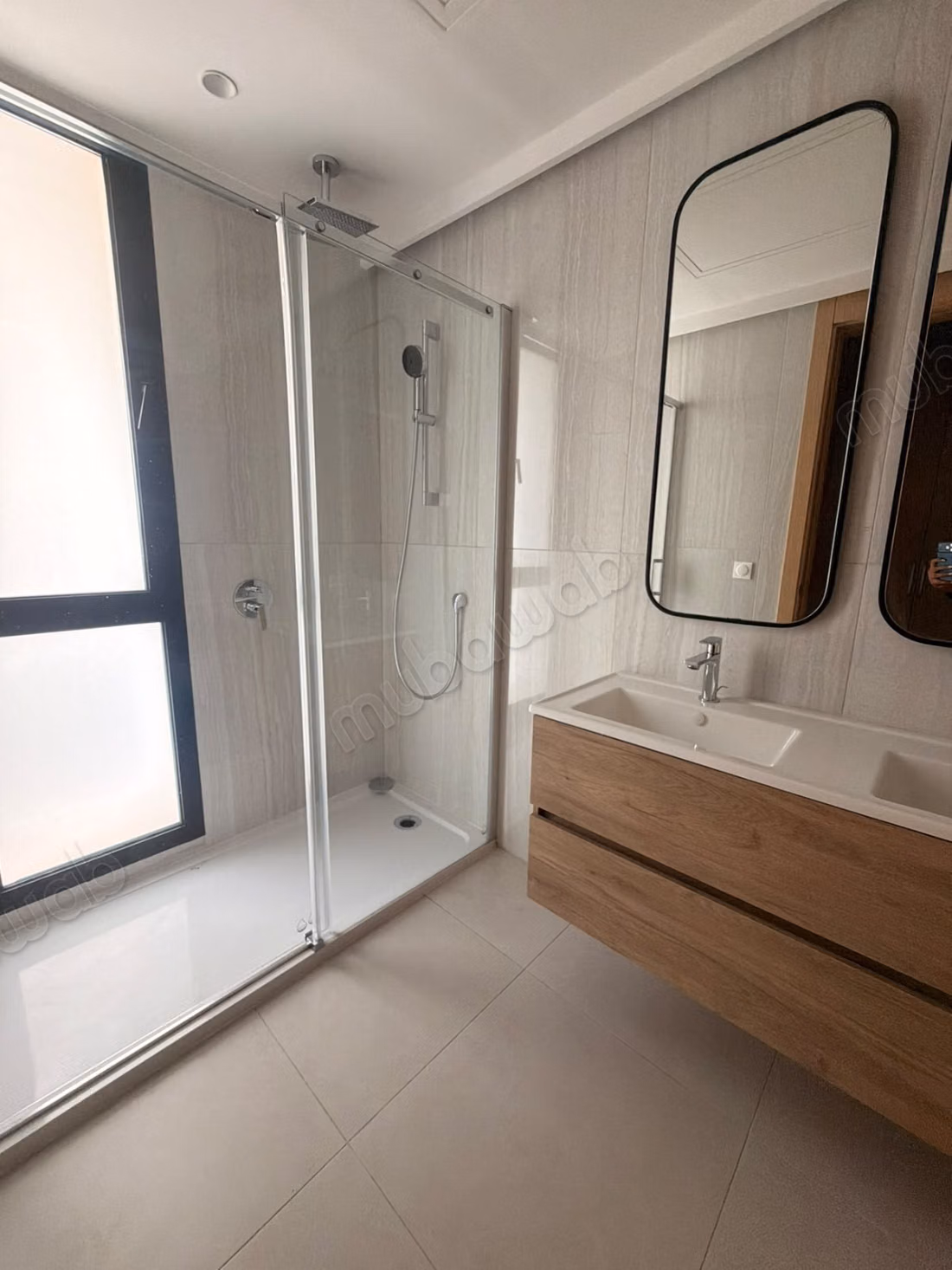 Appartement vide 2 chambres CFC