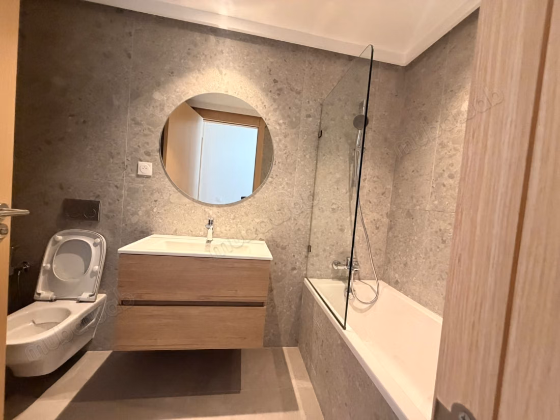 Appartement vide 2 chambres CFC