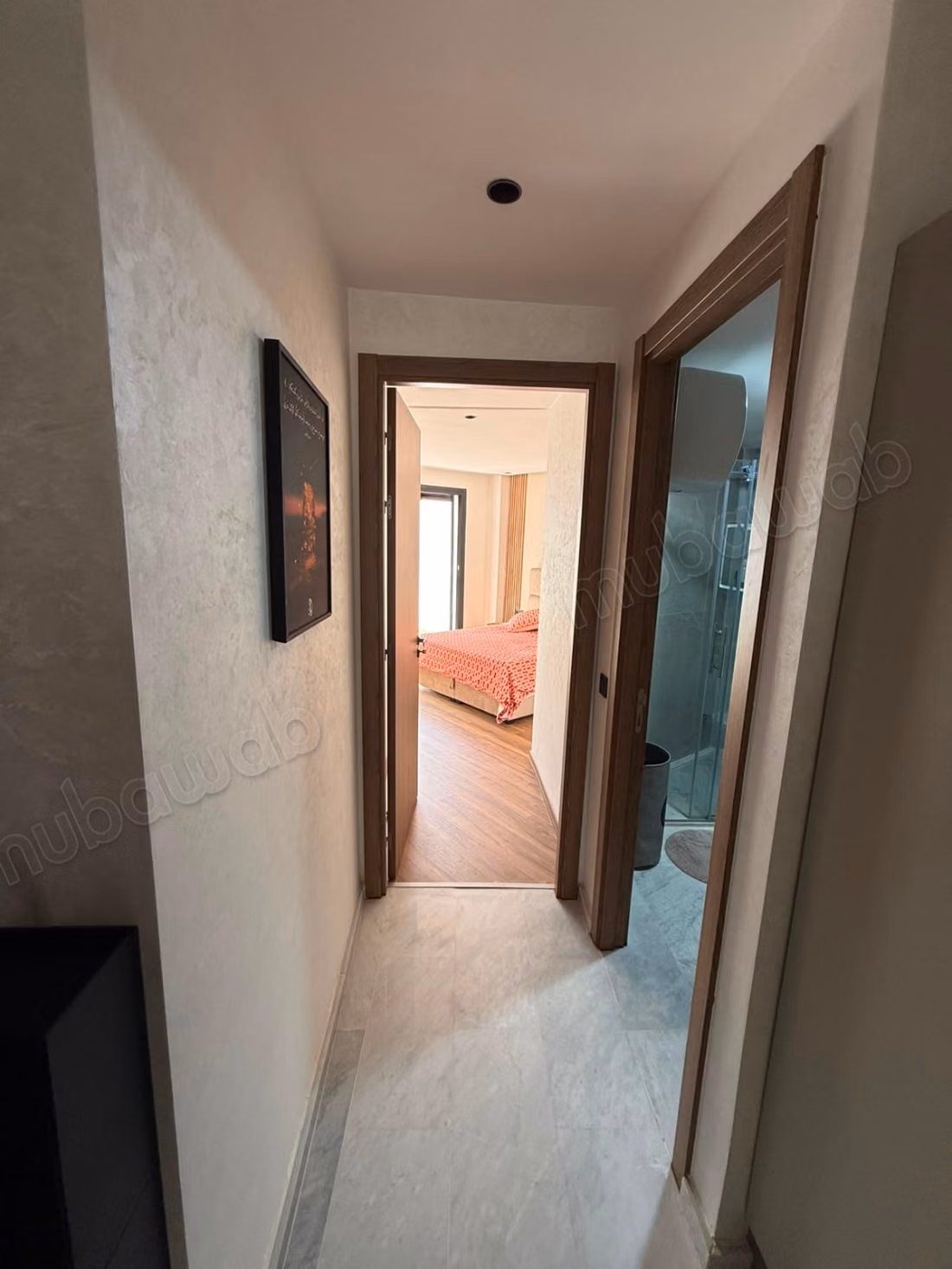 Très beau studio neuf jamais habité en location à Palmier. Surface de 63 m². Bien meublé