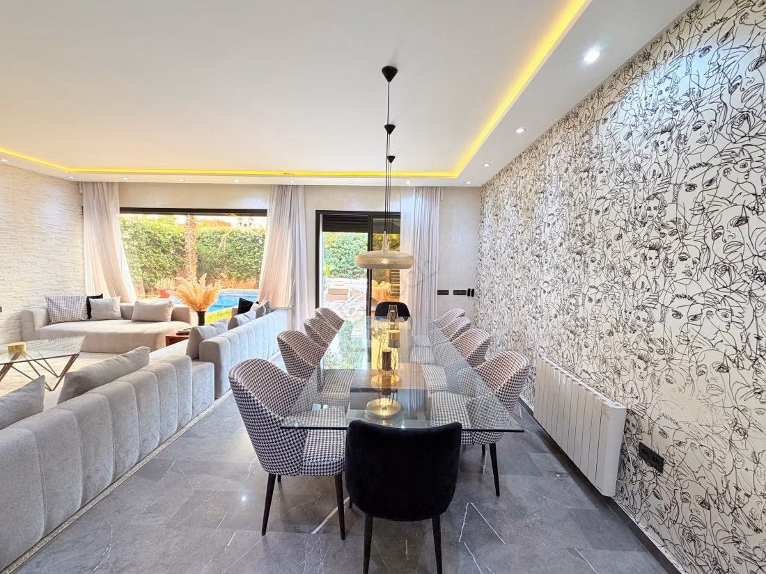Magnifieke villa met 4 slaapkamers en privézwembad in beveiligd residence