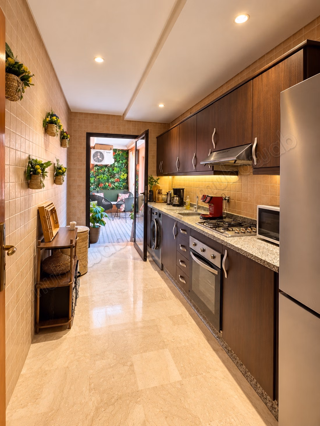 Appartement van hoge standaard 105 m2 garage