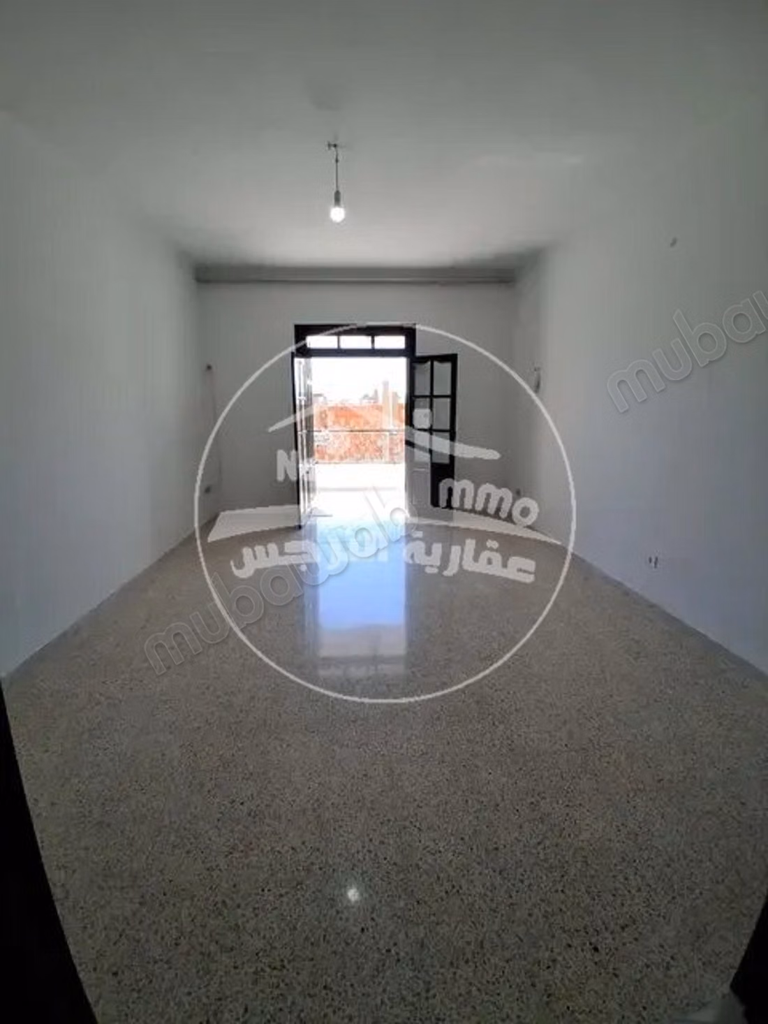 Appartement S2 au 2ème étage d'une villa