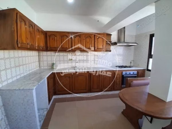 Appartement S2 au 2ème étage d'une villa