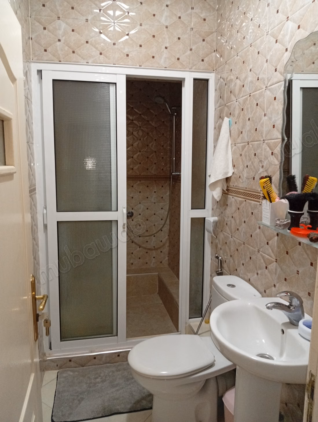 À vendre, bel appartement de 92 m² a Branes 2