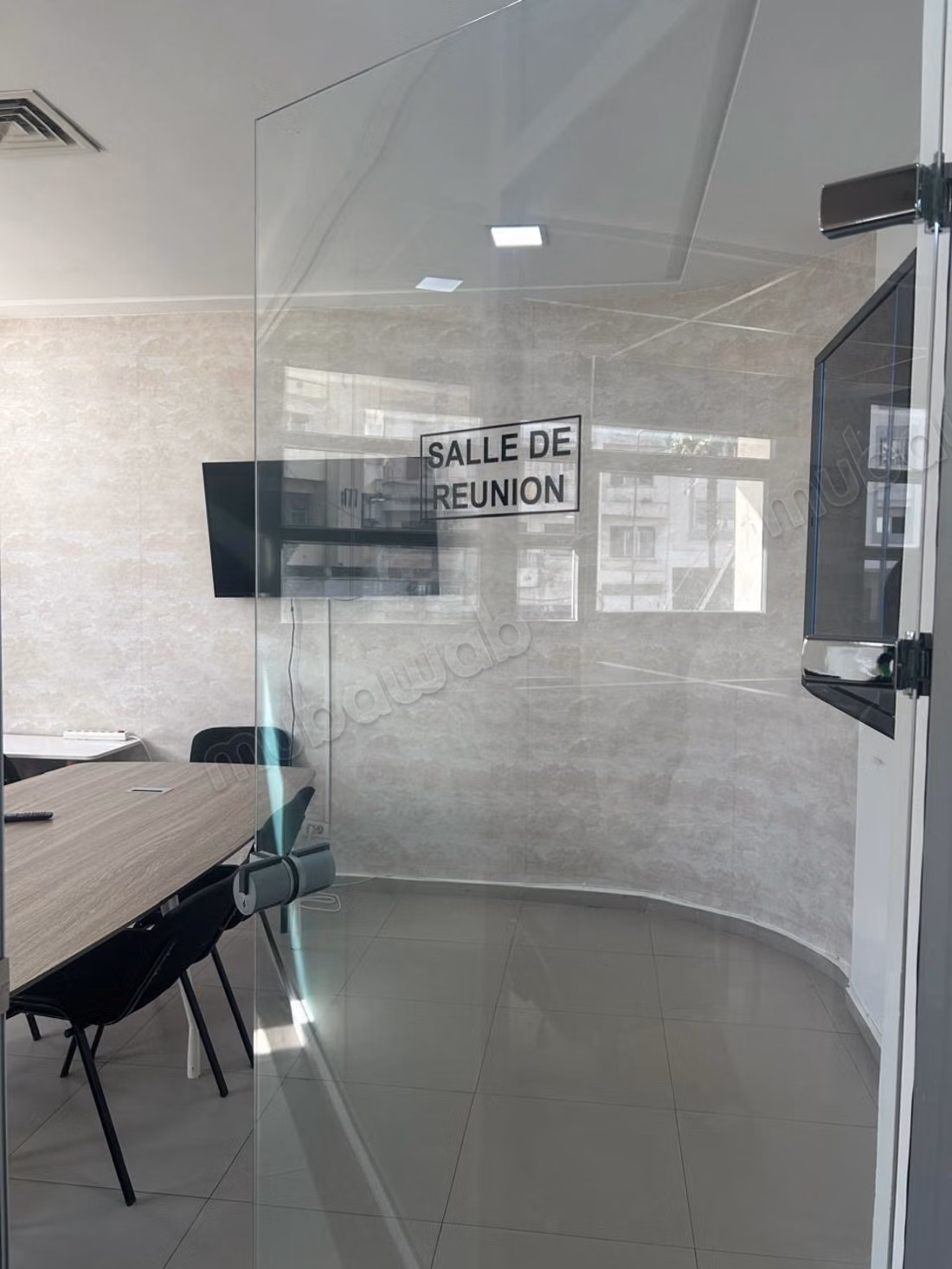 Uffici in affitto a Maârif. Superficie di 165 m²