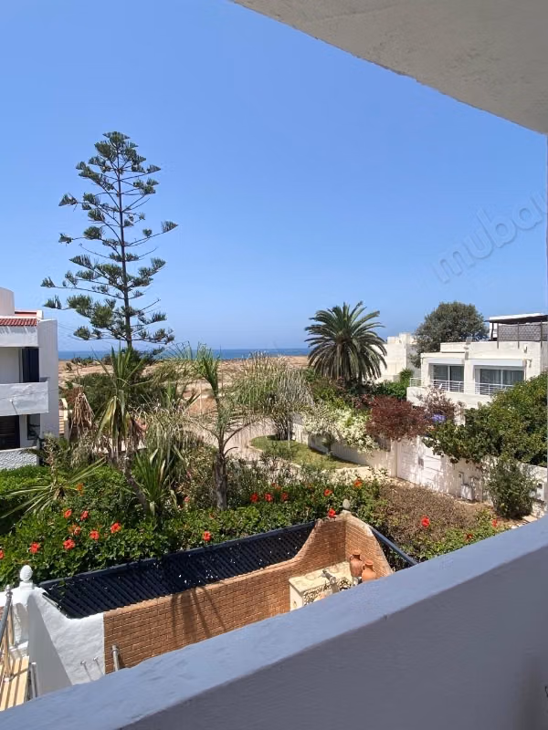 Prachtige villa te koop in Harhoura. Oppervlakte van 263 m². Traditionele lounge en satellietsysteem
