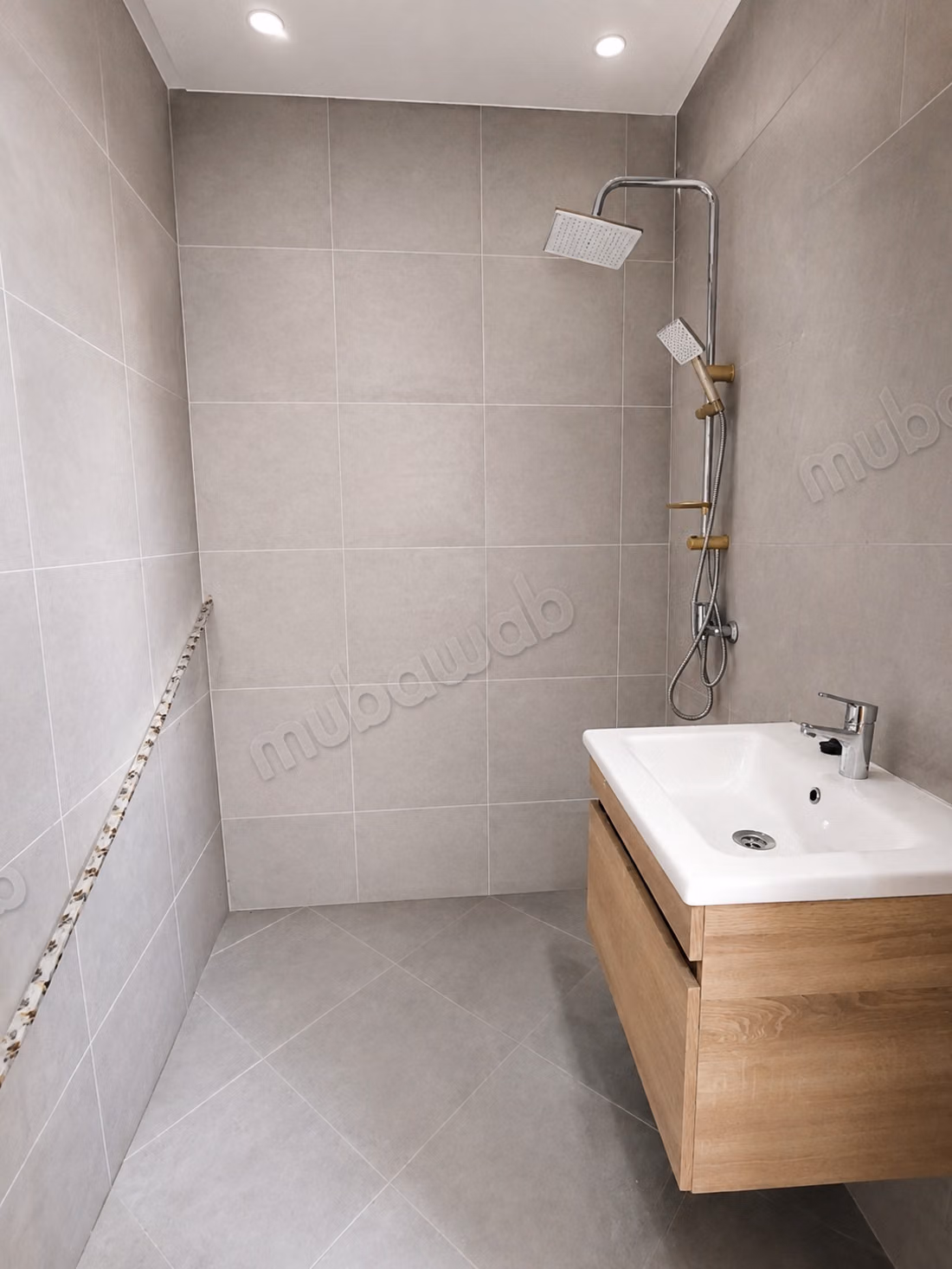 Beautiful apartment for sale in Haut Anza. Area 68 m². Residence with concierge