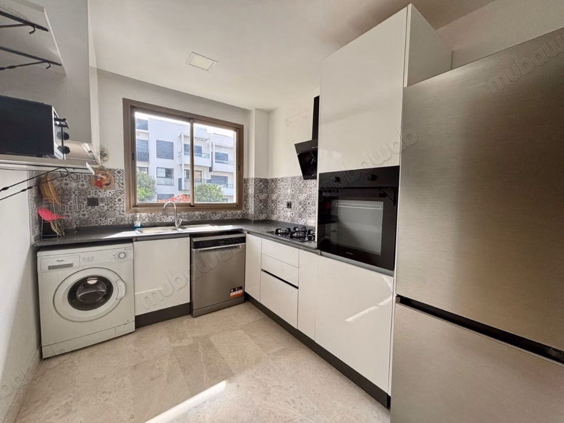 Bel Appartement 2 Chambre à vendre à Ain Diab — 3