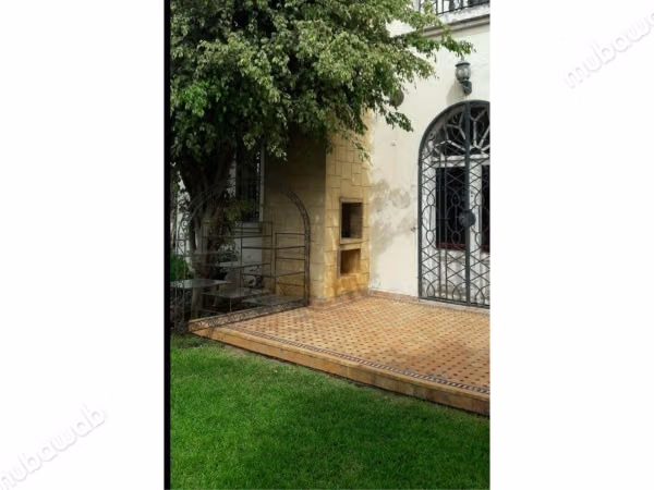 En venta encantadora villa aislada 4 habitaciones 600 m2