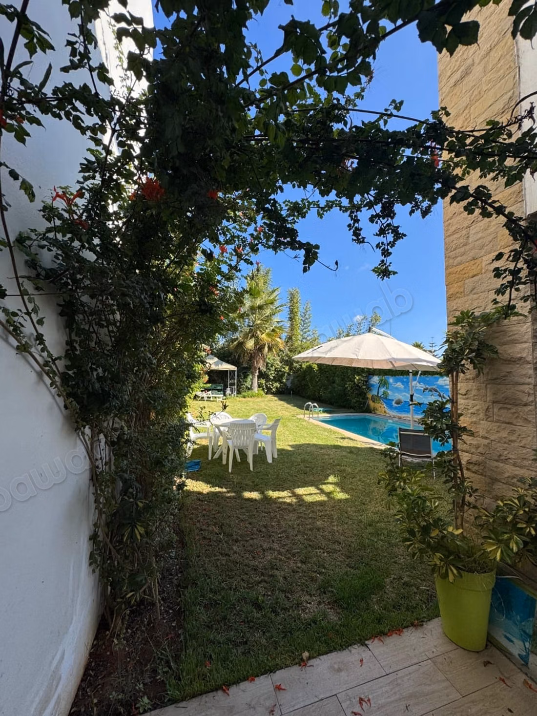 Luxe villa te koop in Sidi Bouknadel. 2 comfortabele kamers. Airconditioning en zwembad