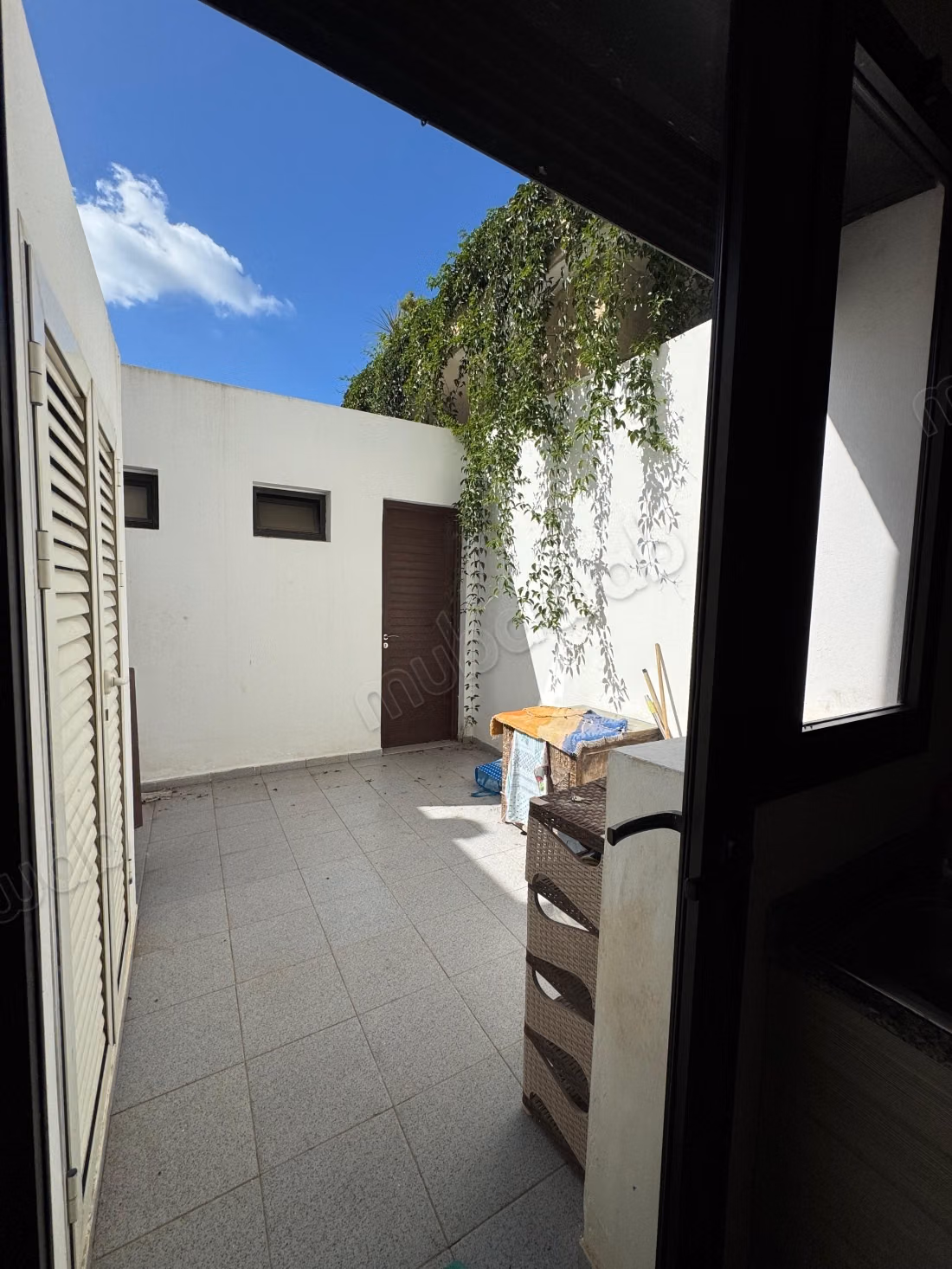 Luxe villa te koop in Sidi Bouknadel. 2 comfortabele kamers. Airconditioning en zwembad