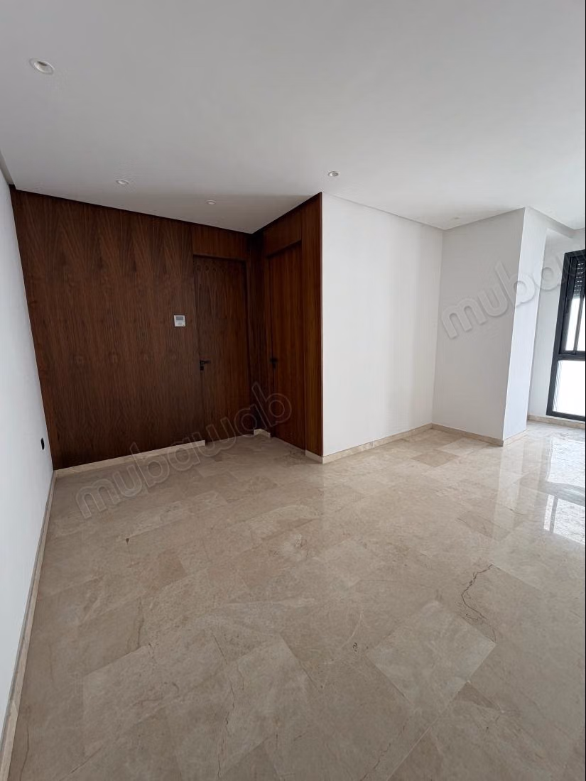 Vend appartement à Les princesses. Superficie 44 m². Porte blindée et résidence sécurisée — 5