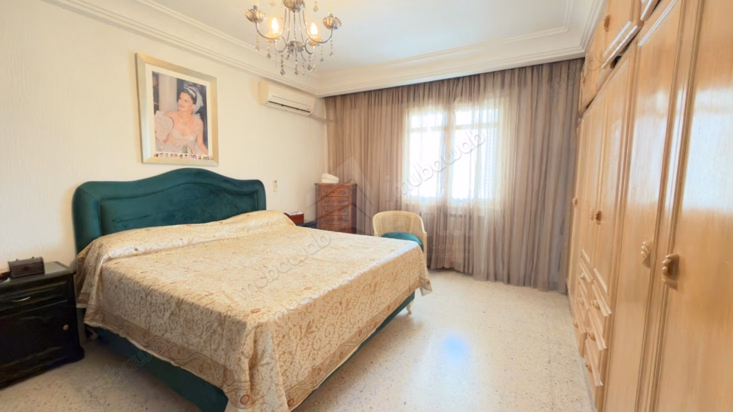 Appartement s4 de 182m2 à menzah 8