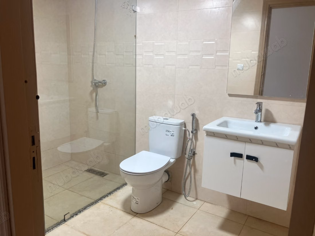 140 m² rénové – 3 ch. – Balcon & garage