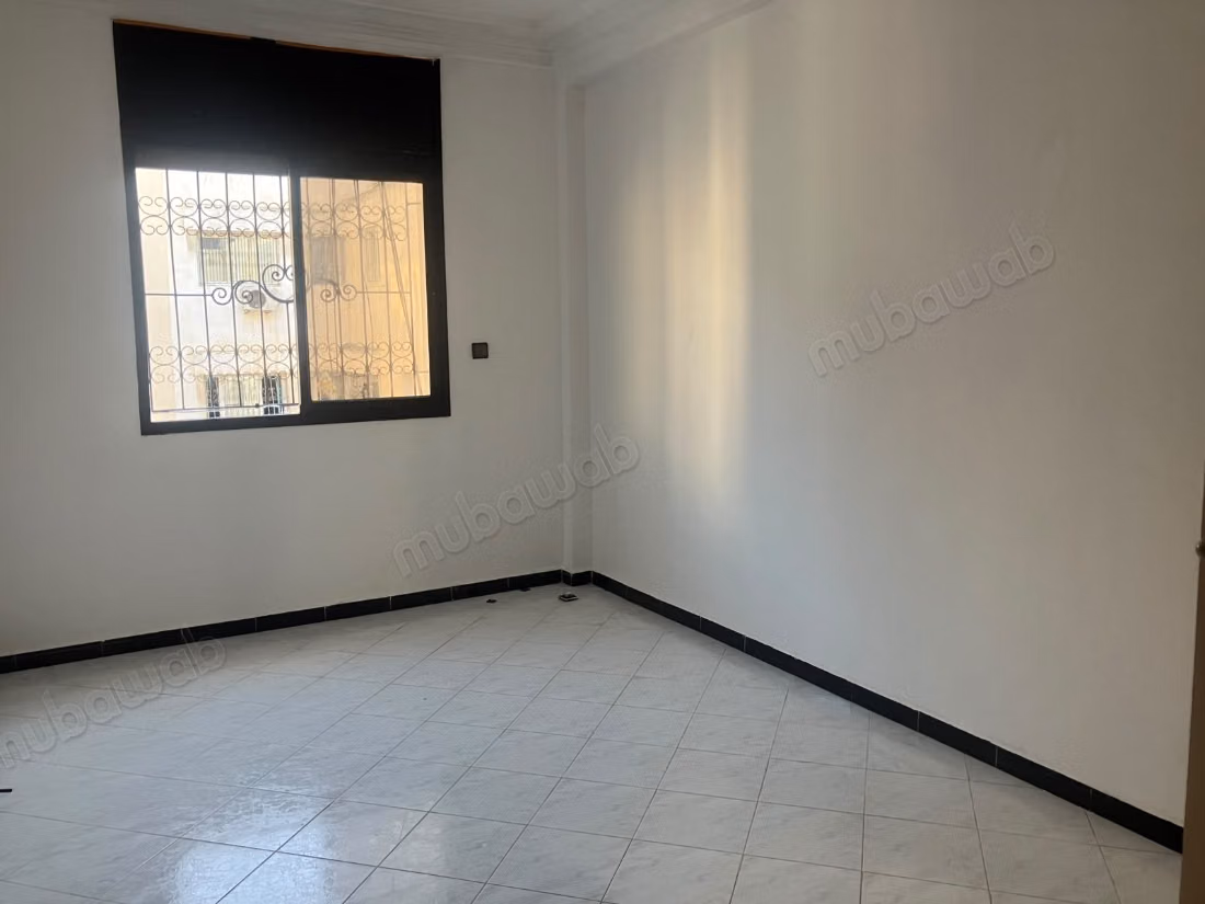 140 m² rénové – 3 ch. – Balcon & garage