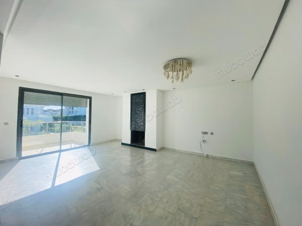 Appartement 105 m² plein Sud – 2 chambres, garage & box