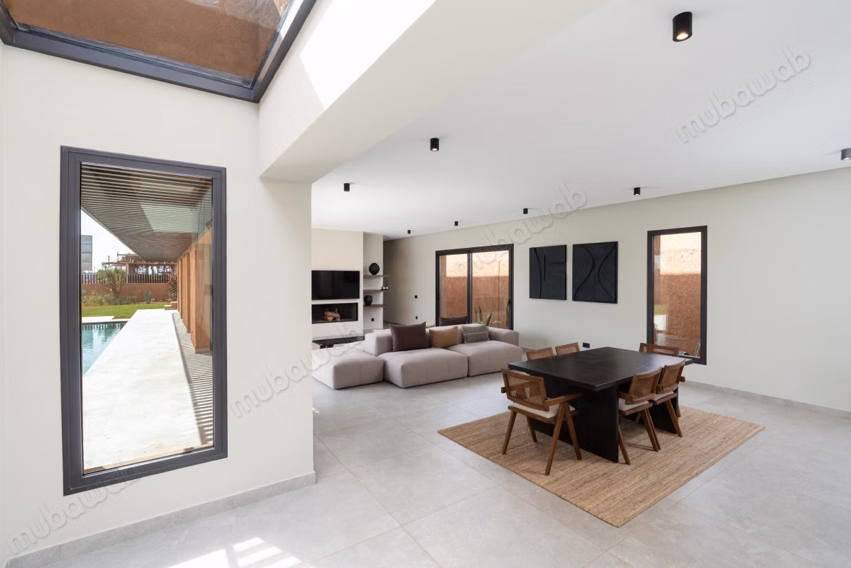 Esplendida villa en venta en Route de l'Ourika. Area 519 m²