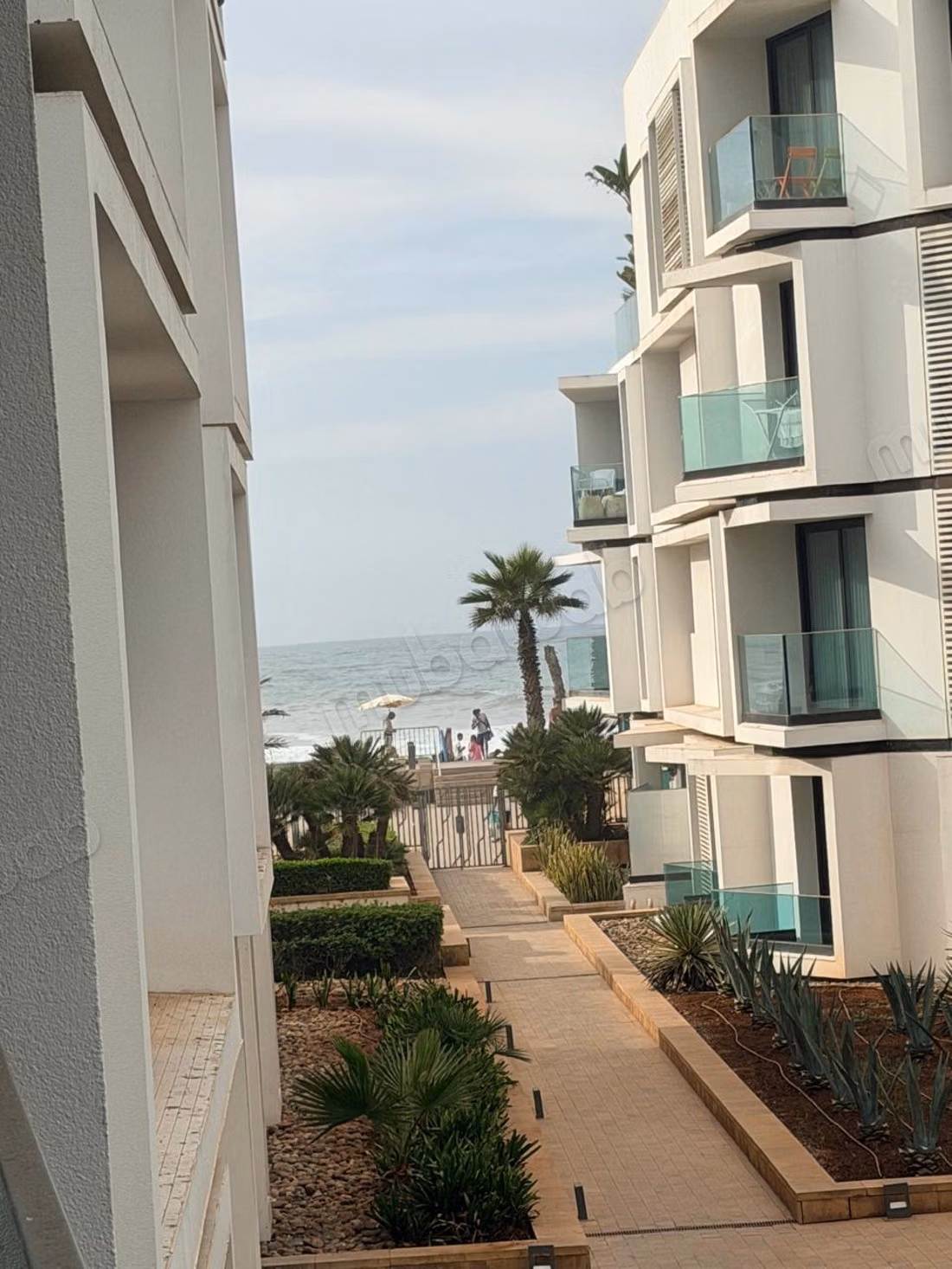 Très bel appt meublé à louer à ANFA PLACE vue mer