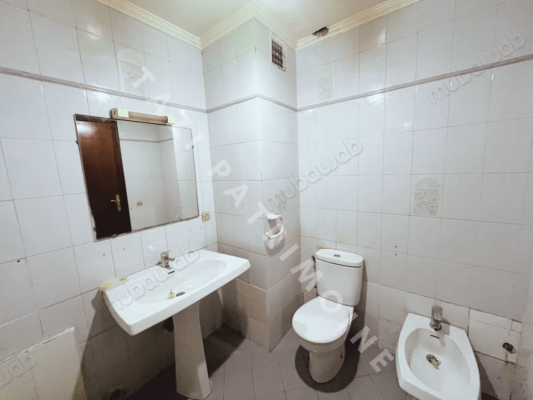 Appartement 209 m² f Les Hôpitaux — 13