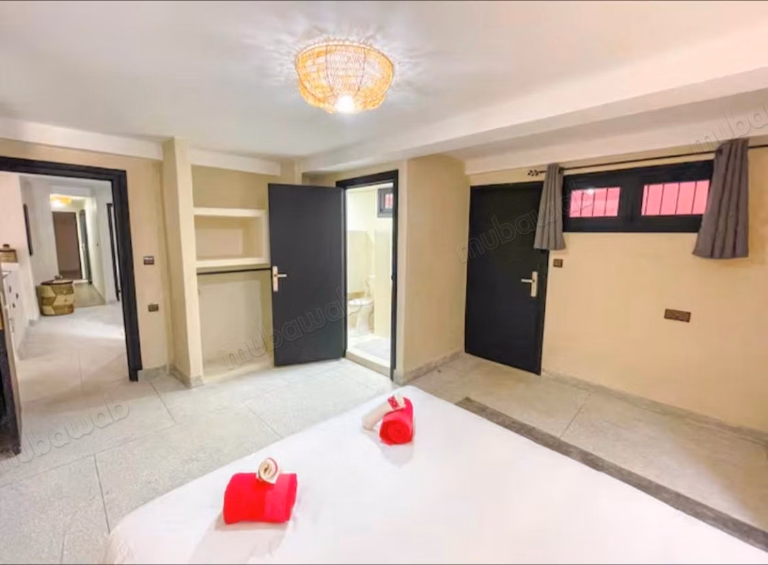 Espléndido apartamento en alquiler en Hivernage. Superficie de 140 m². Bien amueblado