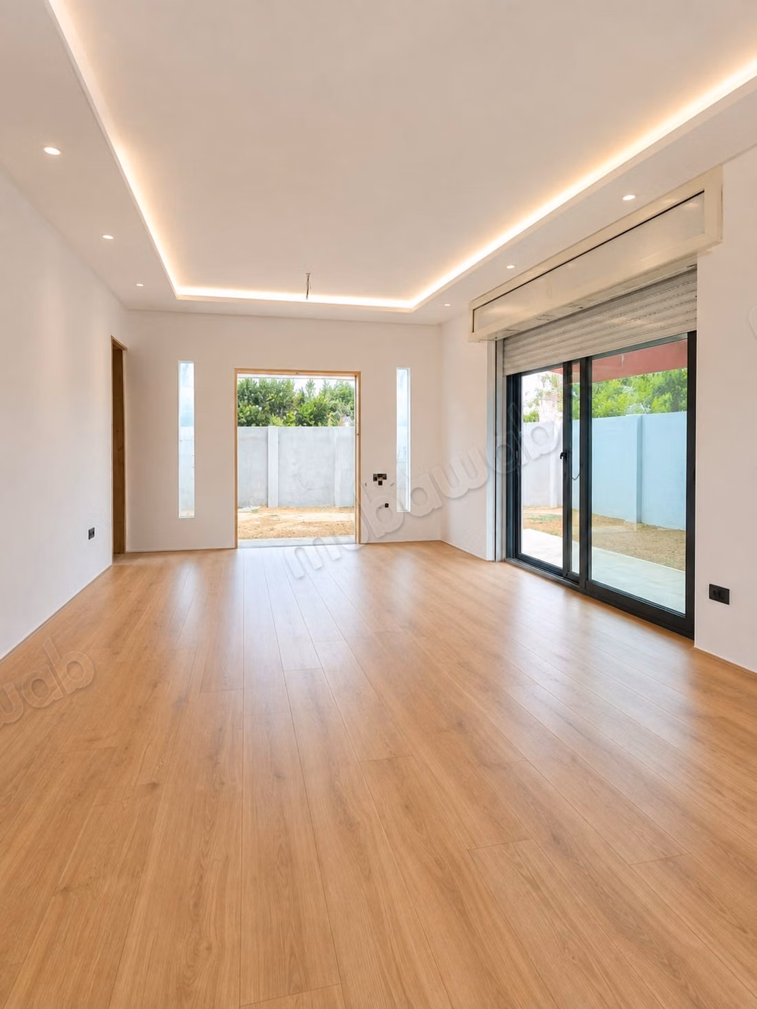 Luxury villa for rent in Harhoura. 2 beautiful bedrooms. Garden and garage