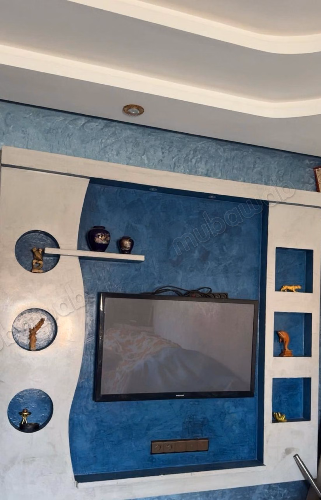 Huis te koop. 4 kamers. Kelder