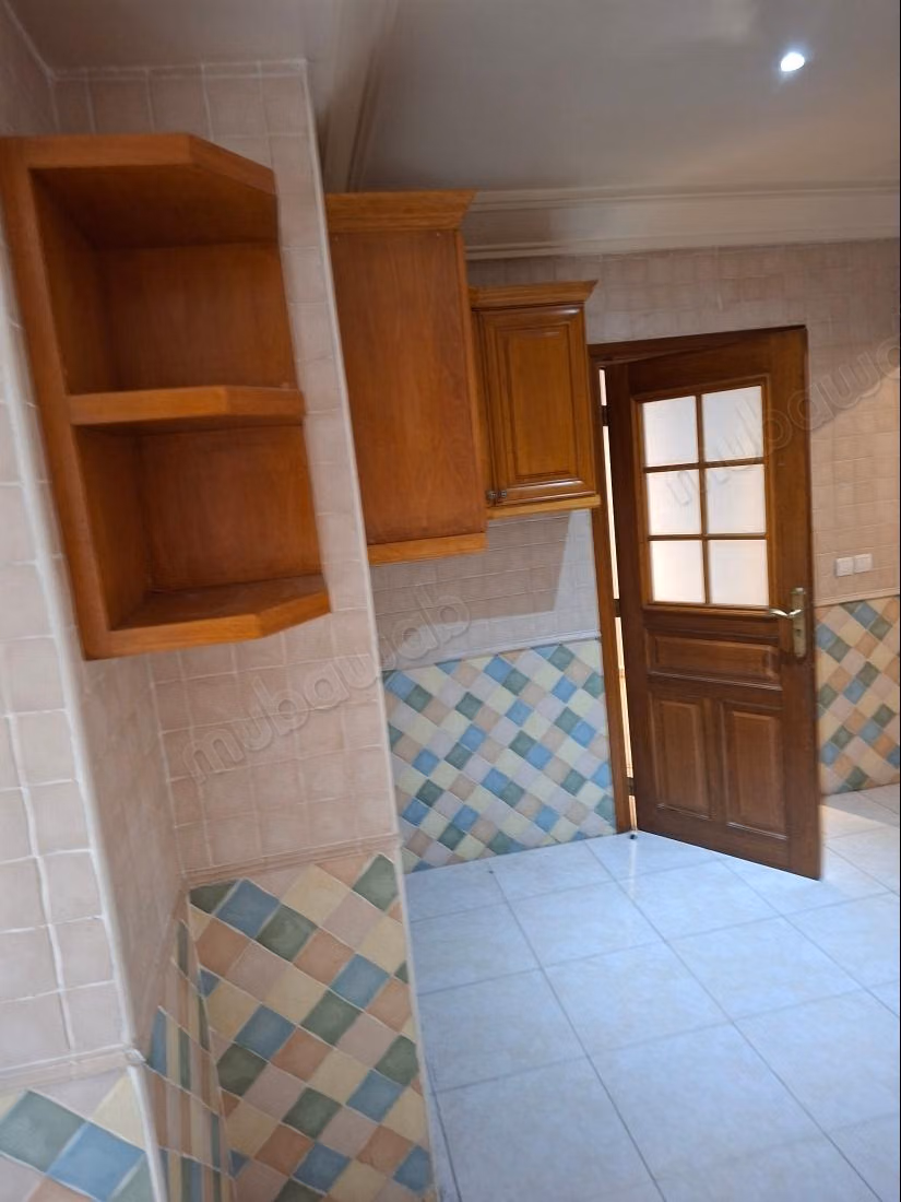 In affitto un bel appartamento, 4 camere Terrazza