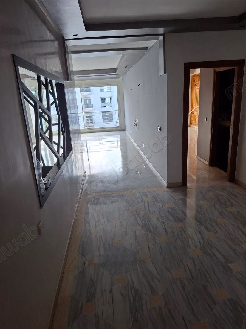 In affitto un bel appartamento, 4 camere Terrazza