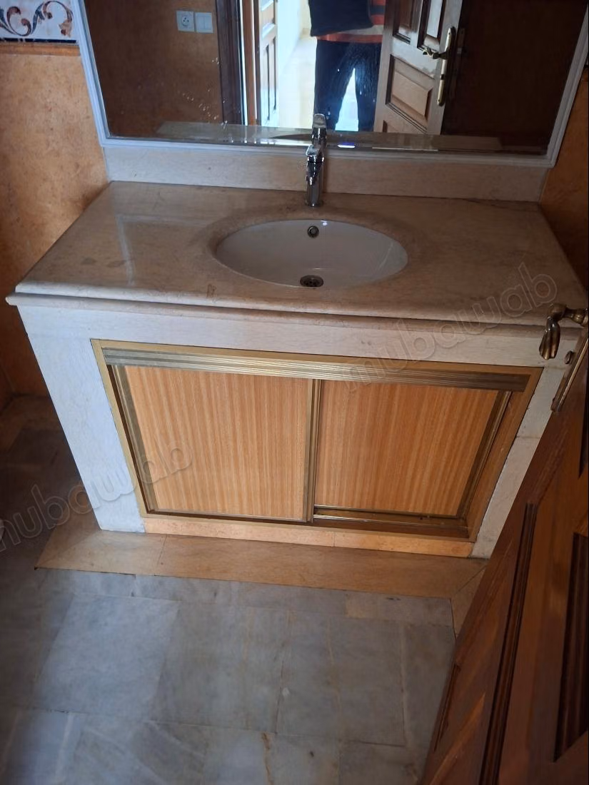 In affitto un bel appartamento, 4 camere Terrazza