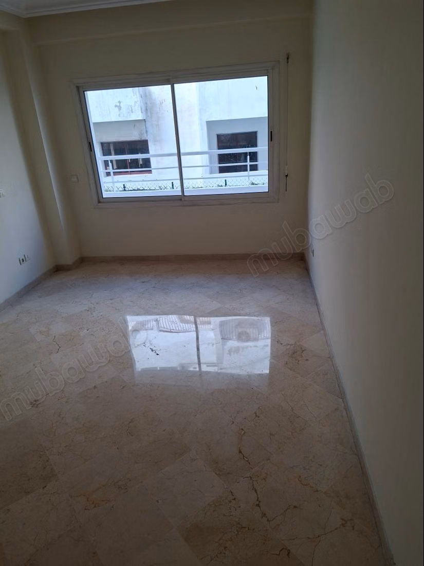 In affitto un bel appartamento, 4 camere Terrazza