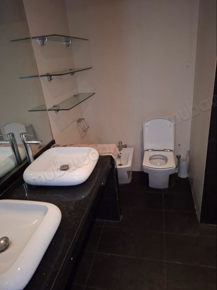 In affitto un bel appartamento, 4 camere Terrazza