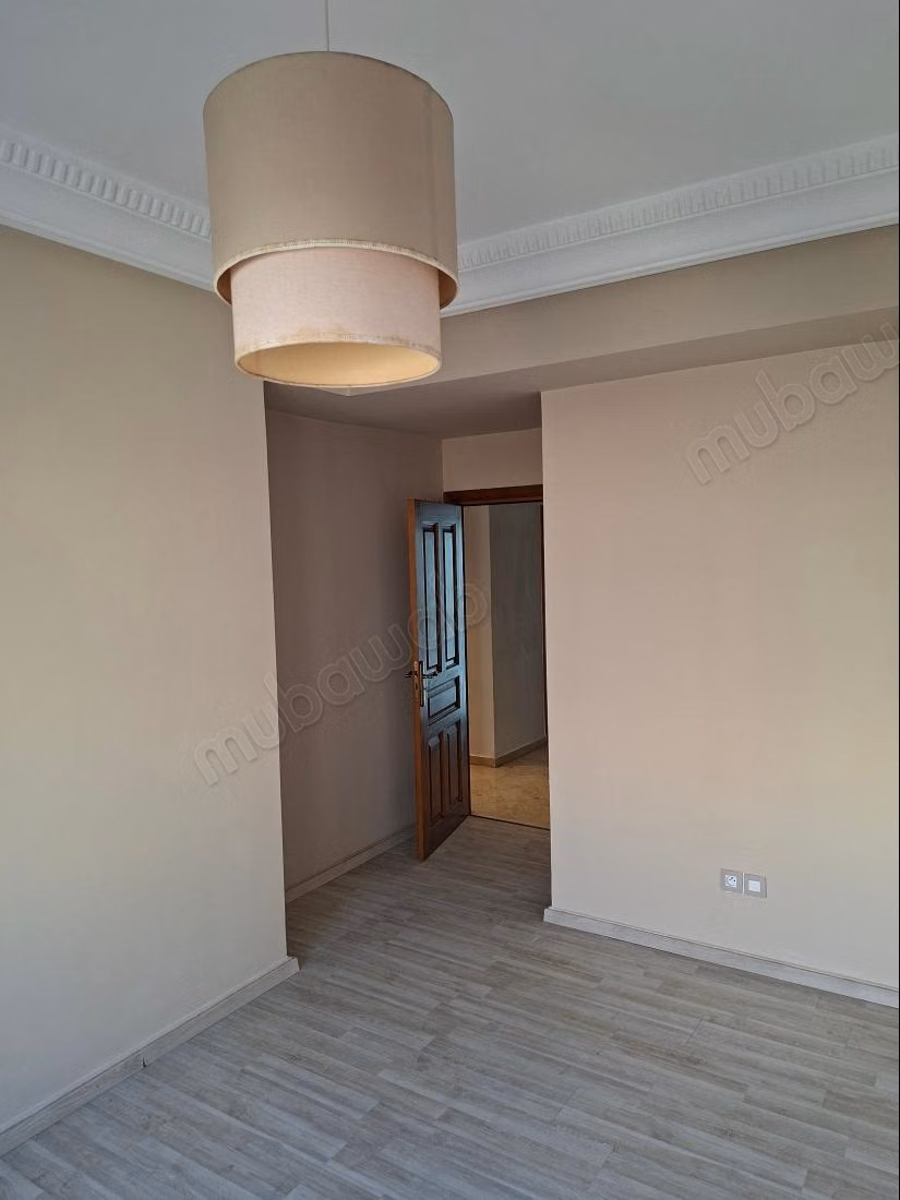 In affitto un bel appartamento, 4 camere Terrazza