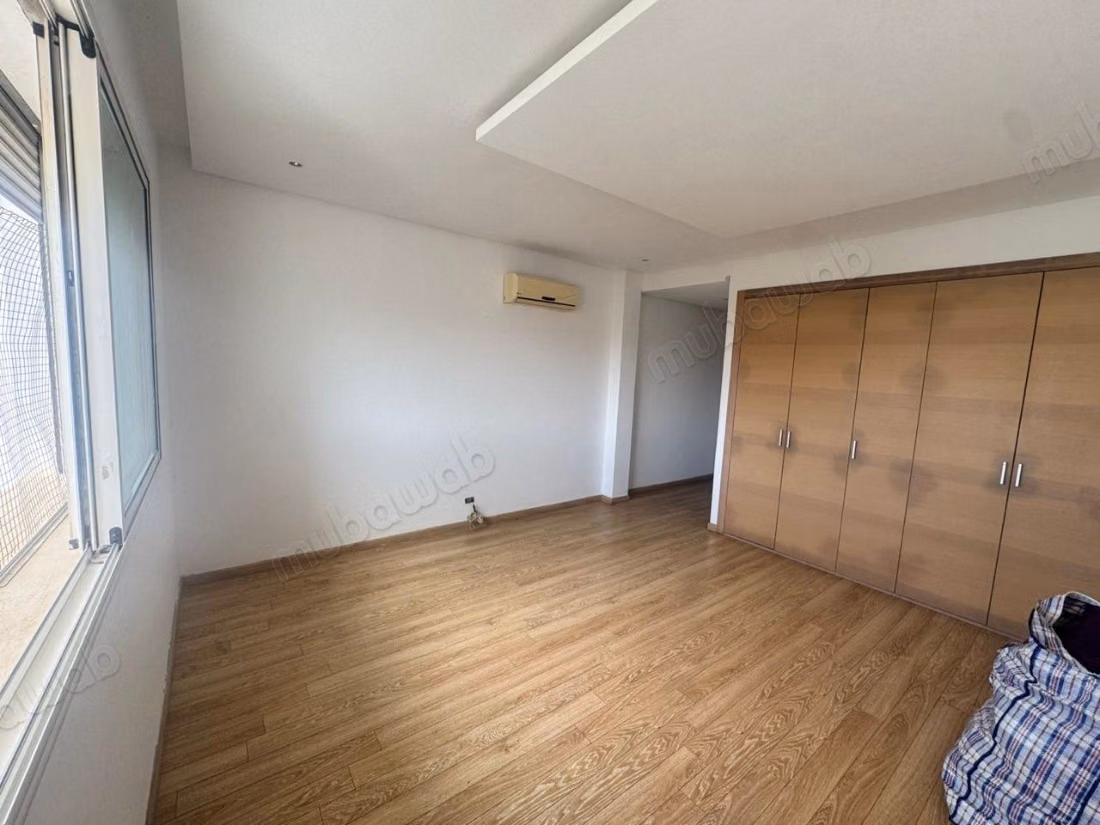 En alquiler, bonito apartamento con vistas despejadas en Prestigia