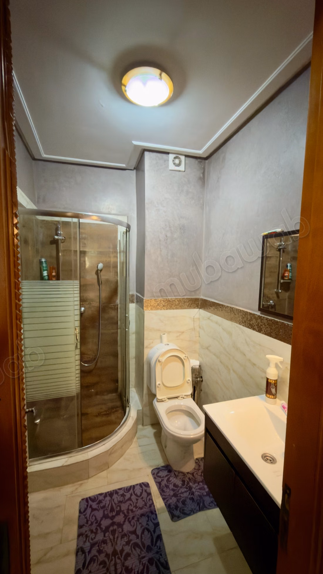 Huur uw appartement. 2 ruime kamers. Gemeubileerd