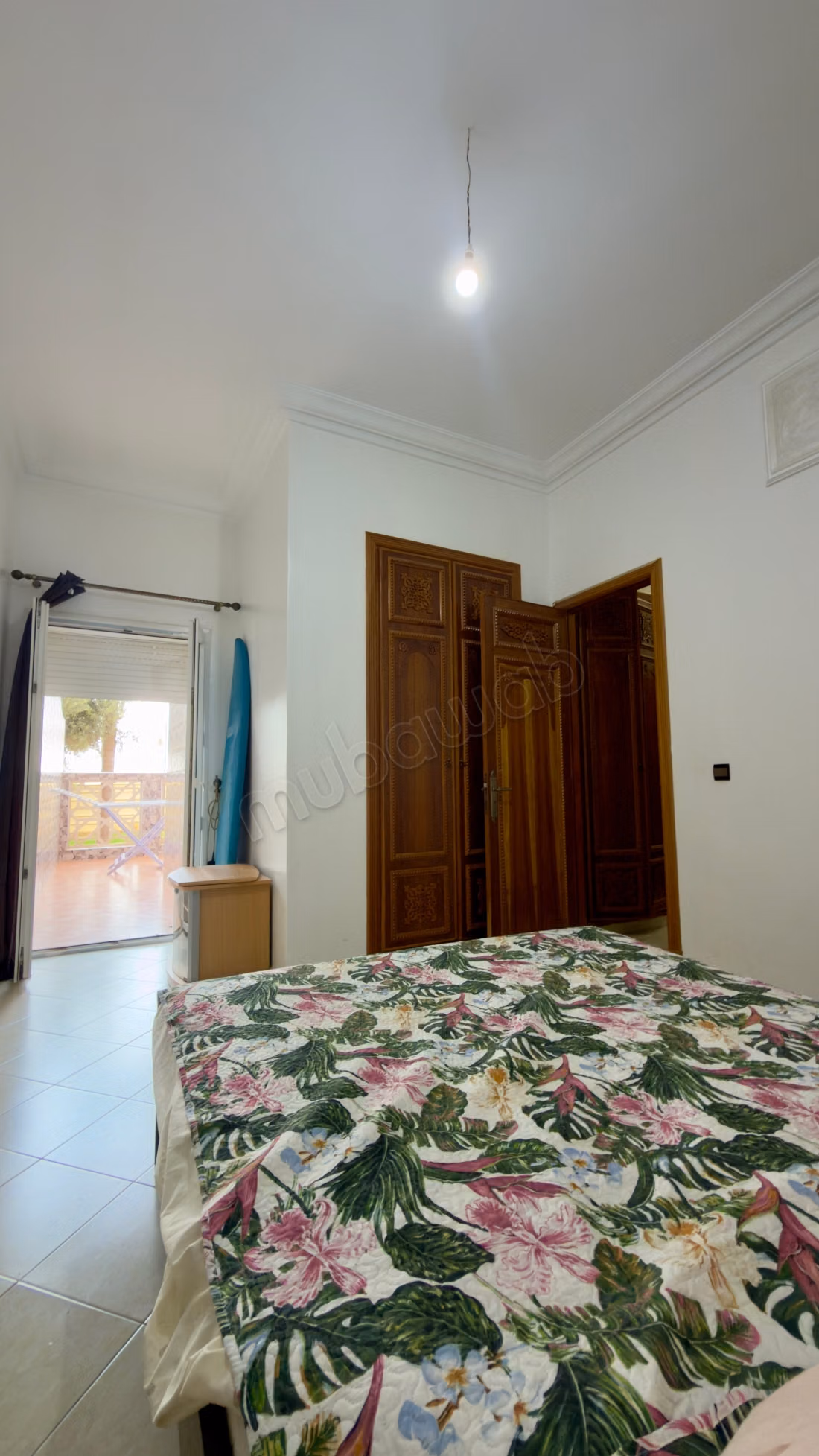 Huur uw appartement. 2 ruime kamers. Gemeubileerd