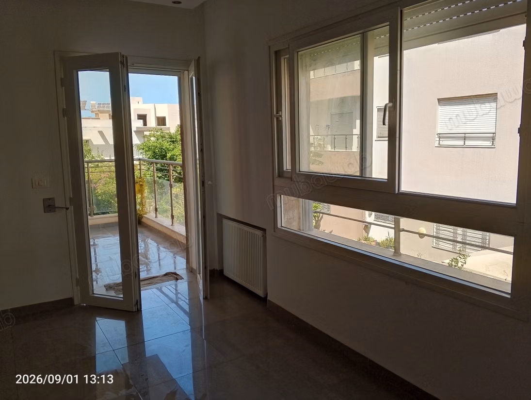 Bel appartamento in affitto di 135 m2 a Soukra
